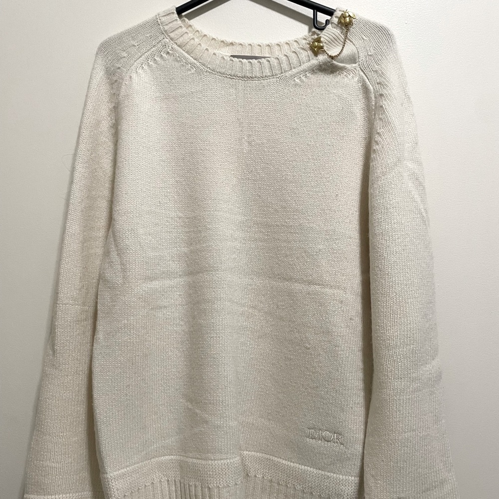 Dior Signature Bee Brooch Cashmere Sweater